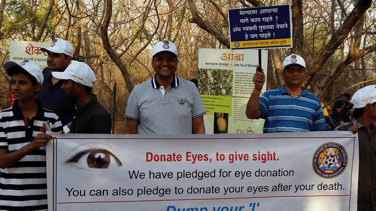 eye-donation-04